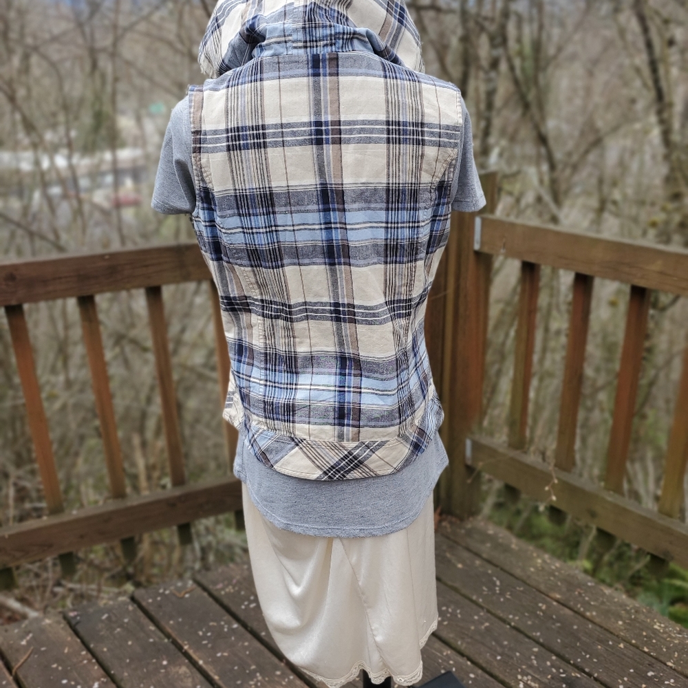 Reversible Vest - image 4